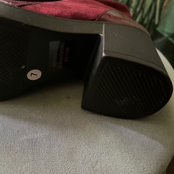 Patient burgundy ankles boot NWO tag. - Picture 5 of 8